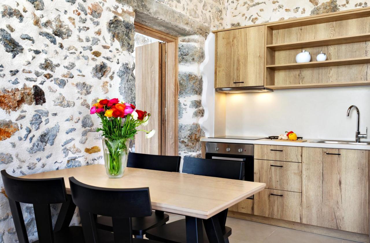 Mirthia Apartments Plakiás Eksteriør bilde
